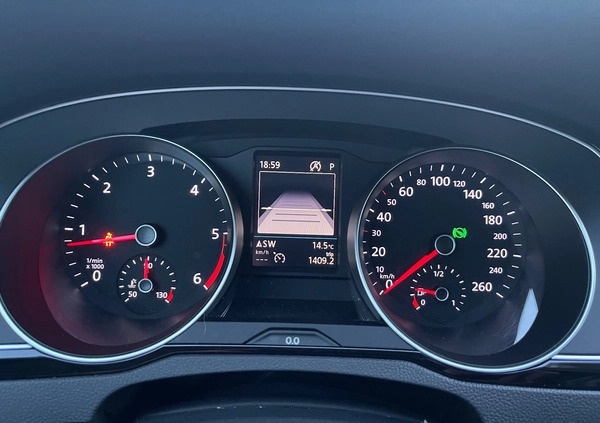 Volkswagen Passat cena 68000 przebieg: 201000, rok produkcji 2019 z Grabów nad Prosną małe 529